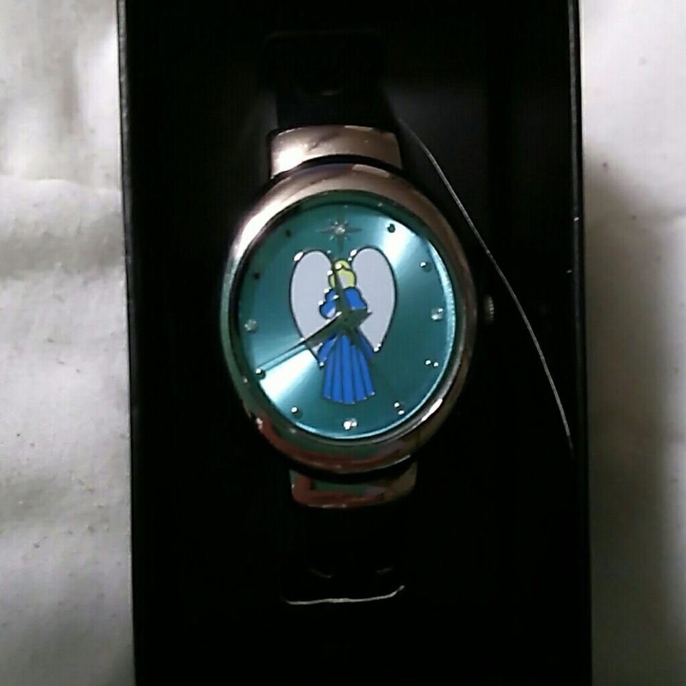 Cuff watch new fr avon